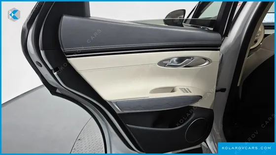 GENESIS GV70 2.5T GASOLINE 2WD