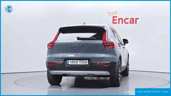 VOLVO XC40 B4 INSCRIPTION