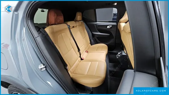 VOLVO XC40 B4 INSCRIPTION