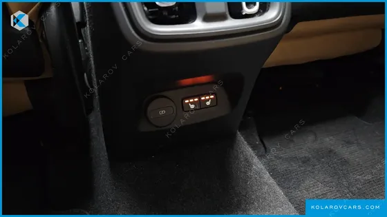 VOLVO XC40 B4 INSCRIPTION