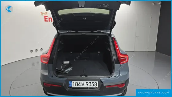 VOLVO XC40 B4 INSCRIPTION