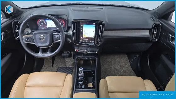 VOLVO XC40 T4 INSCRIPTION