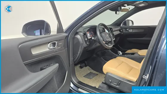 VOLVO XC40 T4 INSCRIPTION