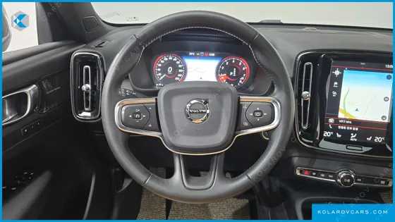 VOLVO XC40 T4 INSCRIPTION