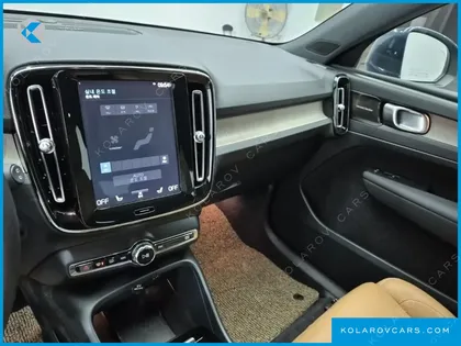 VOLVO XC40 T4 INSCRIPTION