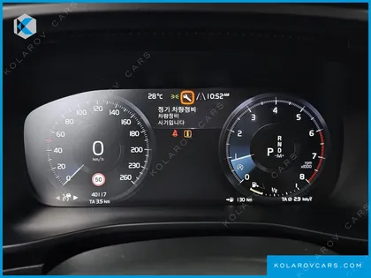 VOLVO XC40 T4 R-DESIGN