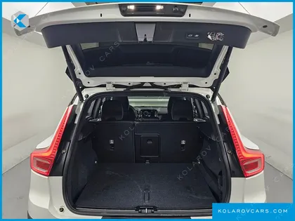 VOLVO XC40 T4 R-DESIGN