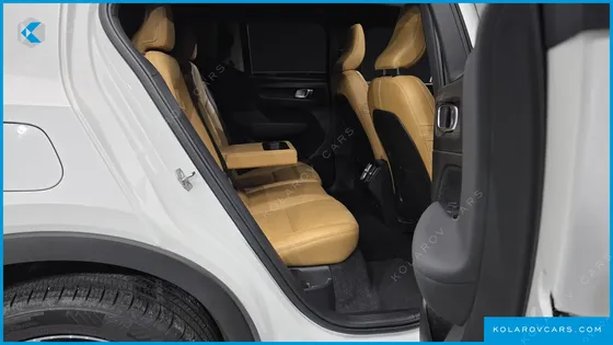 VOLVO XC40 B4 INSCRIPTION