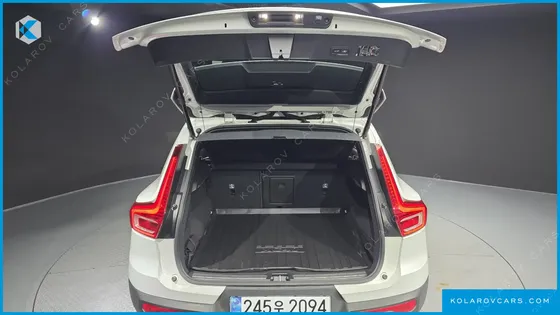 VOLVO XC40 B4 INSCRIPTION