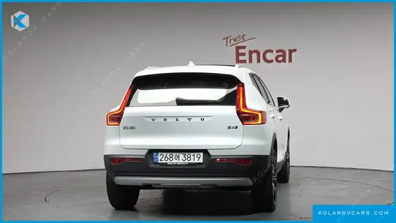 VOLVO XC40 B4 INSCRIPTION