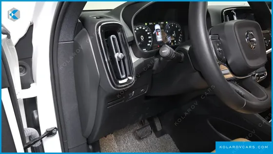 VOLVO XC40 B4 INSCRIPTION