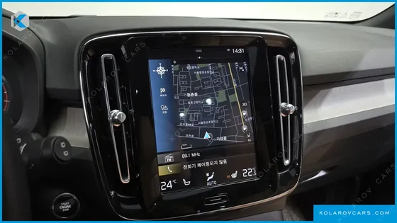 VOLVO XC40 B4 INSCRIPTION
