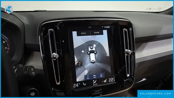VOLVO XC40 B4 INSCRIPTION