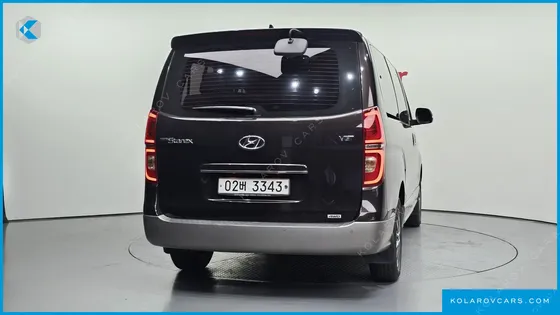 HYUNDAI STAREX 4WD URBAN 9-SEATER