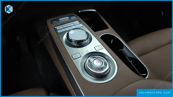 GENESIS GV70 2.5T GASOLINE 2WD