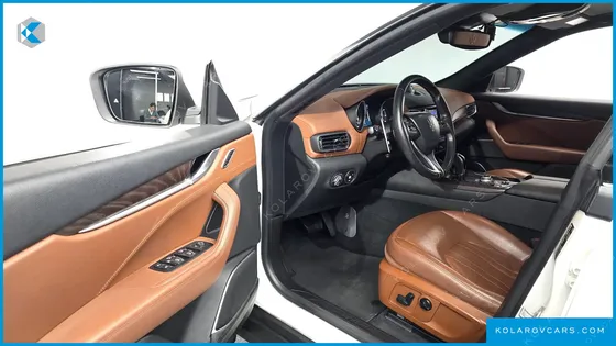 MASERATI LEVANTE 3.0 AWD PREMIUM