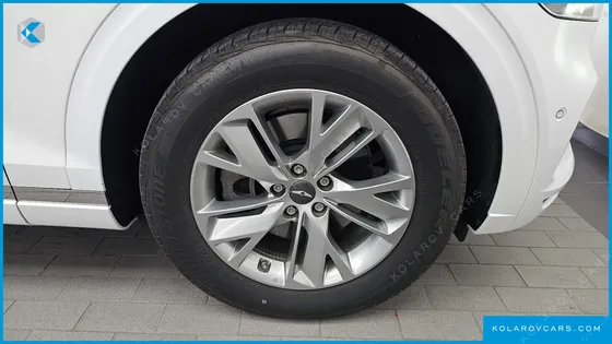GENESIS GV70 2.5T GASOLINE 2WD