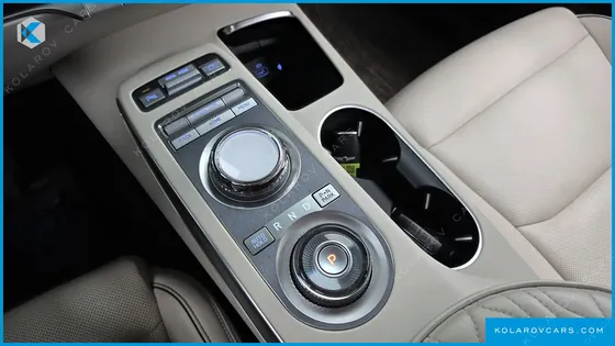 GENESIS GV70 2.5T GASOLINE 2WD