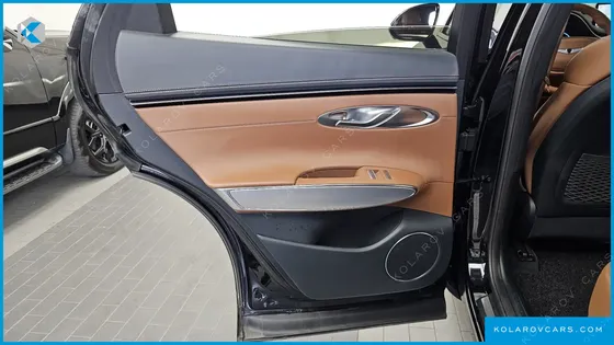 GENESIS GV70 2.5T GASOLINE 2WD
