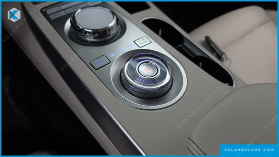 GENESIS GV70 2.5T GASOLINE 2WD