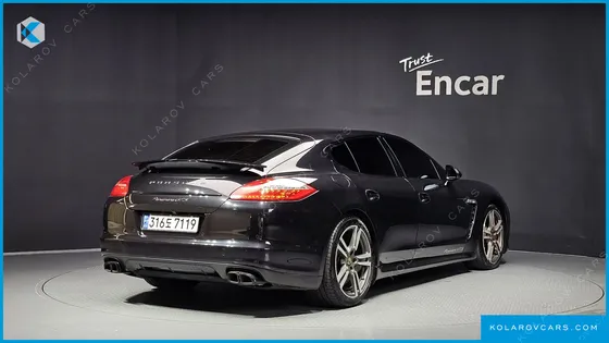 PORSCHE PANAMERA 4.8 GTS