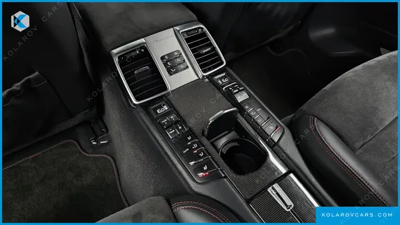 PORSCHE PANAMERA 4.8 GTS