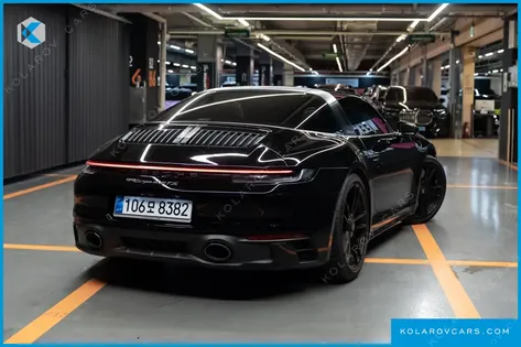 PORSCHE 911 TARGA 4 GTS