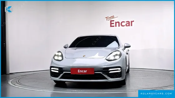 PORSCHE PANAMERA 4.8 GTS