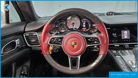 PORSCHE PANAMERA 4.8 GTS