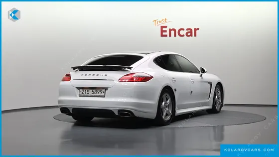 PORSCHE PANAMERA 3.0 DIESEL