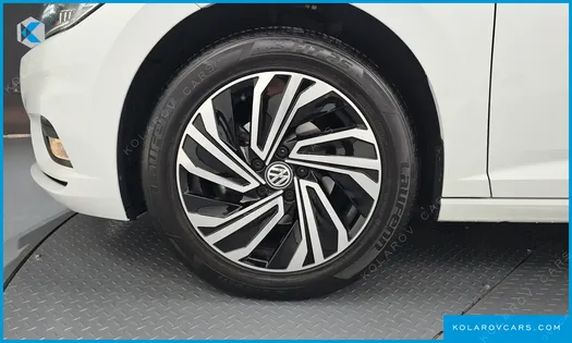 VOLKSWAGEN JETTA 1.4 TSI PREMIUM