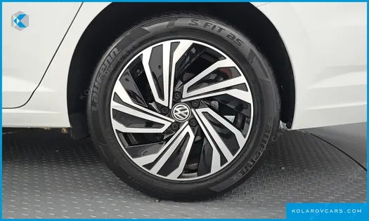 VOLKSWAGEN JETTA 1.4 TSI PREMIUM
