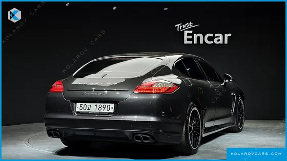 PORSCHE PANAMERA 4.8 GTS