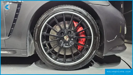 PORSCHE PANAMERA 4.8 GTS