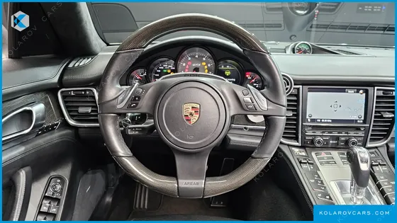 PORSCHE PANAMERA 4.8 GTS