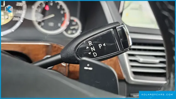 MERCEDES E-CLASS E300 ELEGANCE