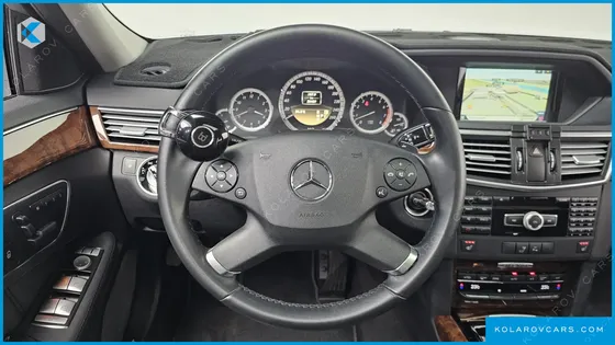 MERCEDES E-CLASS E300 ELEGANCE
