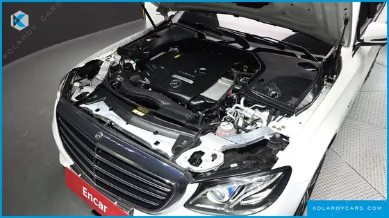 MERCEDES E-CLASS E300E EXCLUSIVE