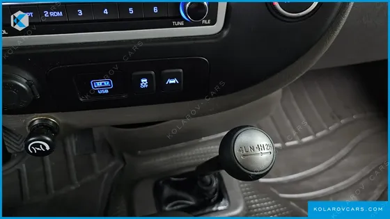 HYUNDAI PORTER II 4WD SUPER CABIN LPG