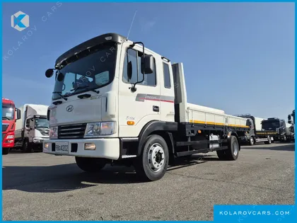 HYUNDAI MEGA TRUCK GOLD