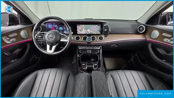 MERCEDES E-CLASS E300E EXCLUSIVE