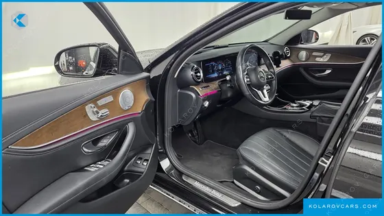 MERCEDES E-CLASS E300E EXCLUSIVE