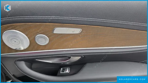 MERCEDES E-CLASS E300E EXCLUSIVE