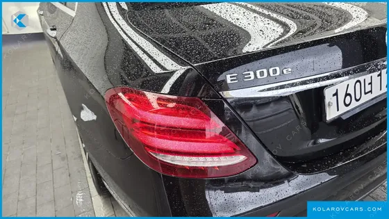 MERCEDES E-CLASS E300E EXCLUSIVE