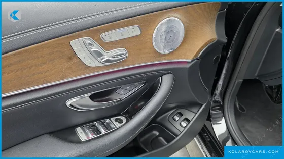 MERCEDES E-CLASS E300E EXCLUSIVE