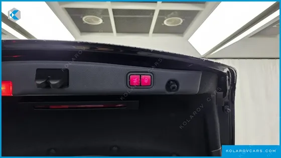 MERCEDES E-CLASS E300E EXCLUSIVE