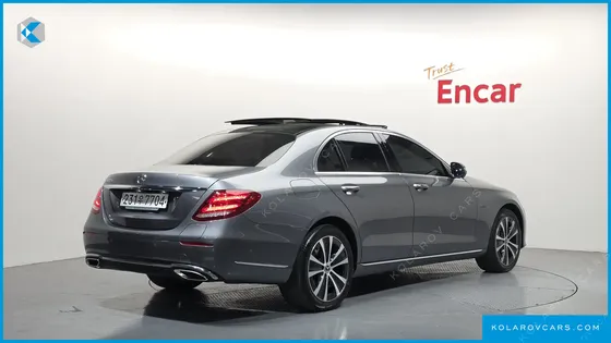 MERCEDES E-CLASS E300E EXCLUSIVE