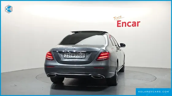 MERCEDES E-CLASS E300E EXCLUSIVE