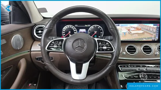 MERCEDES E-CLASS E300E EXCLUSIVE