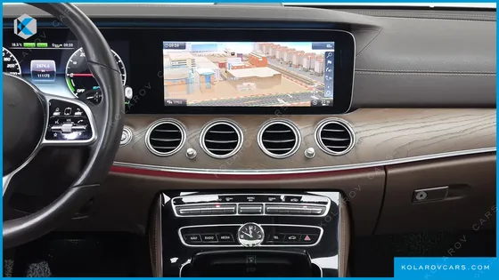 MERCEDES E-CLASS E300E EXCLUSIVE